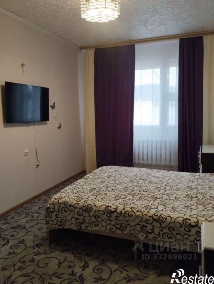 2-комн квартира ул Октябрьская, 1,  д. 1