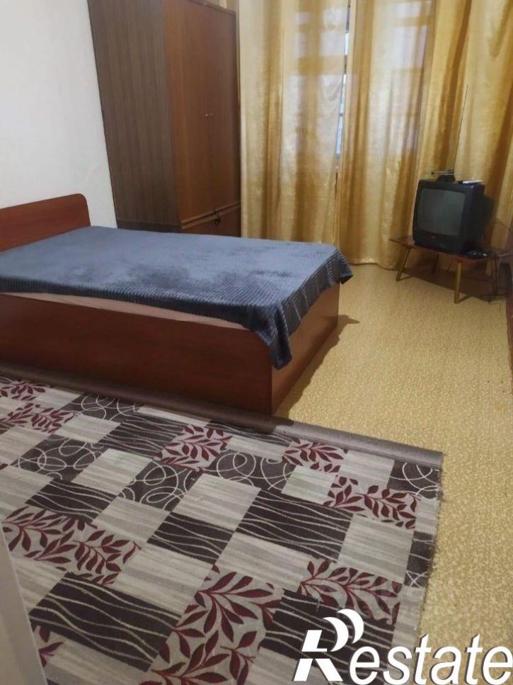 2-комн квартира мкр Арктика, 8 1,  д. 8 1,  к. 1